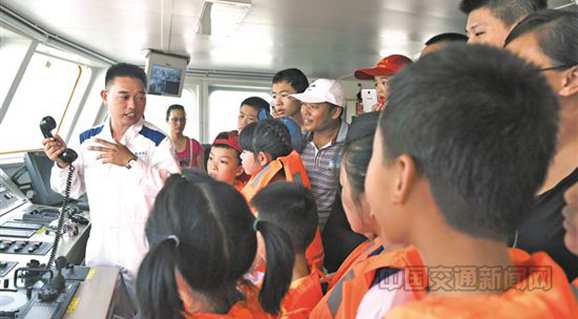2016年中国航海日论坛在宁波举行 各地航海日活动精彩纷呈
