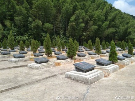 6月15日,在信丰县油山革命烈士纪念园,多名革命烈士牺牲的年龄让