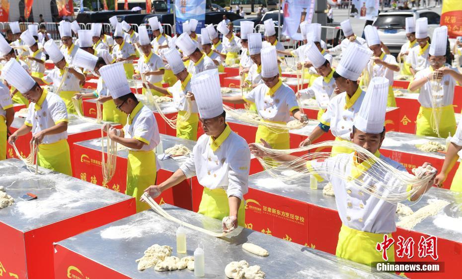 英国首相就涉港问题发表言论 耿爽：我今天姑且克制一些