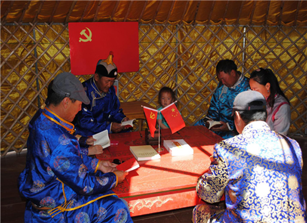 【边疆党旗红】斯仁敖道:草原的好儿子守边的好哨兵 【边疆党旗红】斯仁敖道:草原的好儿子守边的好哨兵