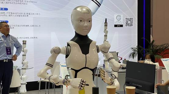 组图丨2021世界机器人大会在京开幕