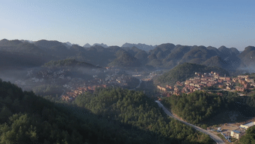 新时代新征程新伟业|广西南丹:白裤瑶乡的乡村振兴路