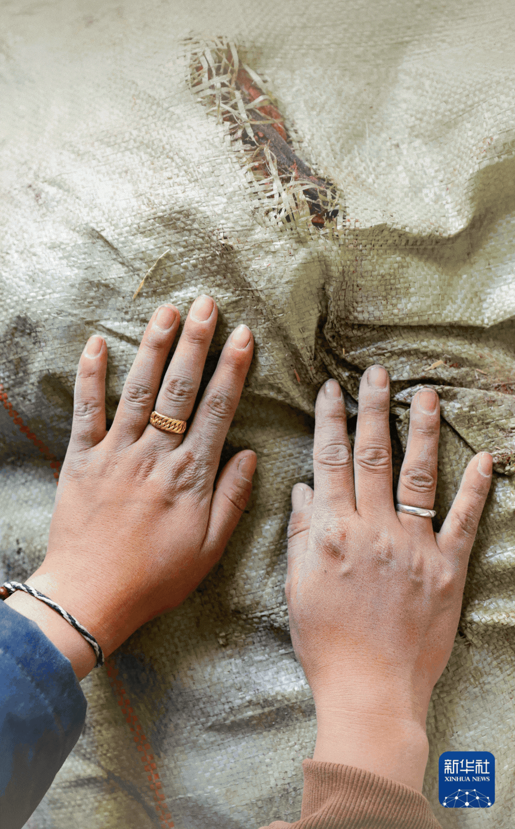 定日地震丨一双手 一群人 无限温暖