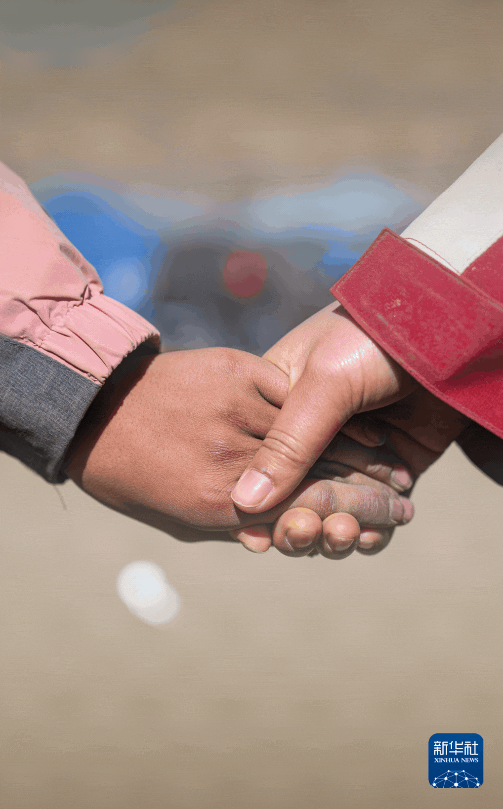 定日地震丨一双手 一群人 无限温暖