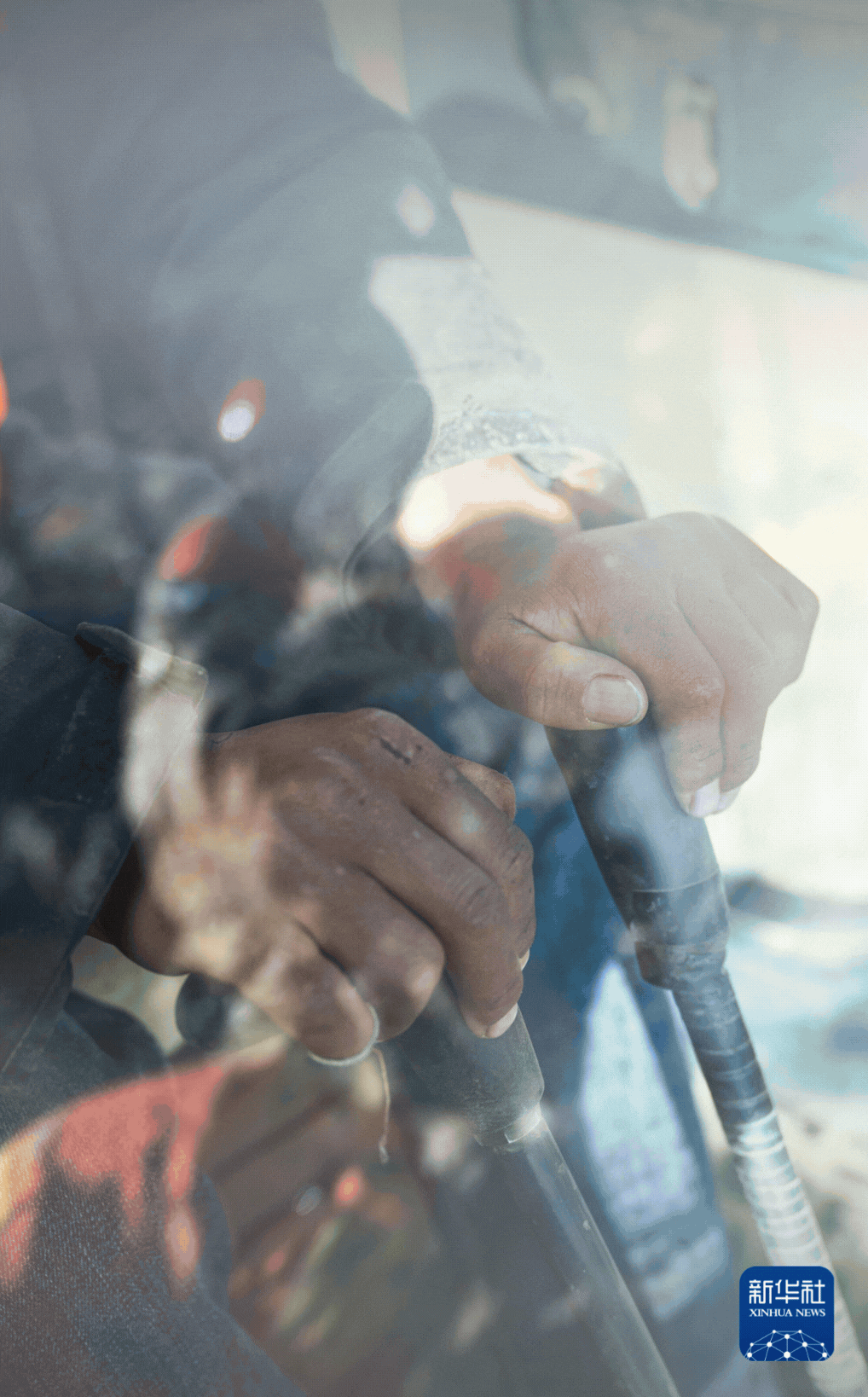 定日地震丨一双手 一群人 无限温暖