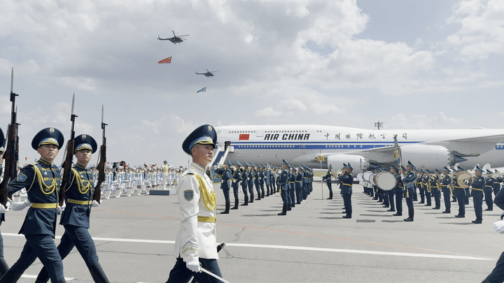 习主席在阿斯塔纳的精彩瞬间