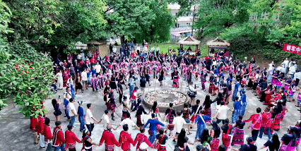 习近平讲述的故事|石碑上的团结誓言 习近平讲述的故事|石碑上的团结誓言