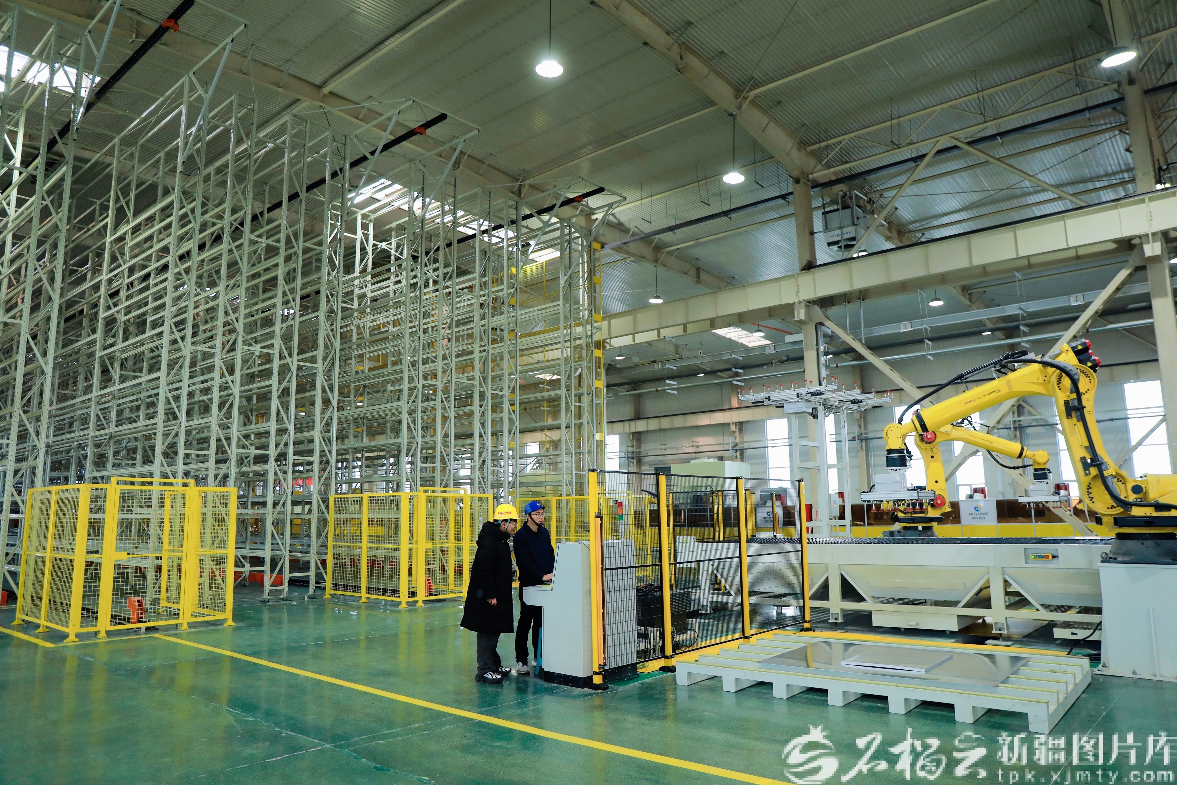 天山观察丨一条生产线服务十几家企业