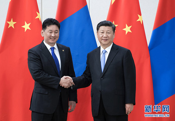 习近平会见蒙古国总理