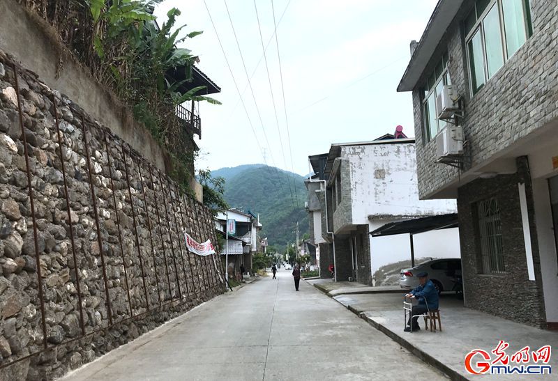 【十年】VR作品丨昔日废墟今日幸福家园 灾区北川十年再出发（组图）