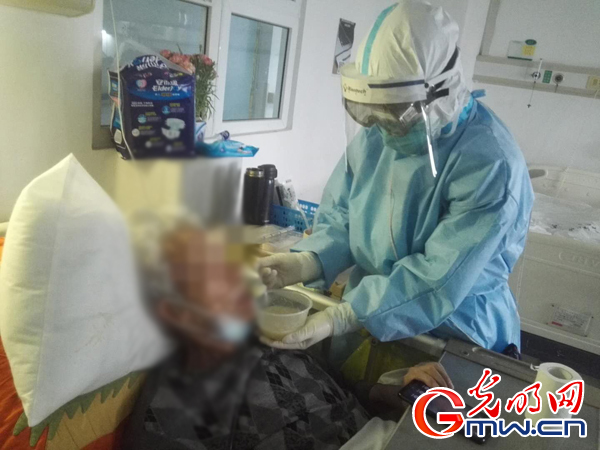 一线医护日记（84）“今天，我们在金银潭医院送6位康复患者出院”