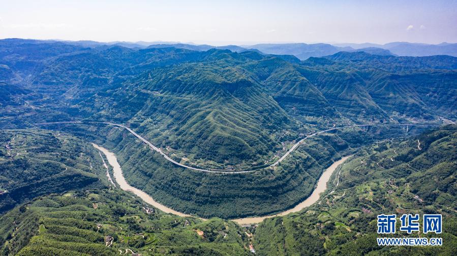 贵州省森林覆盖率达60%