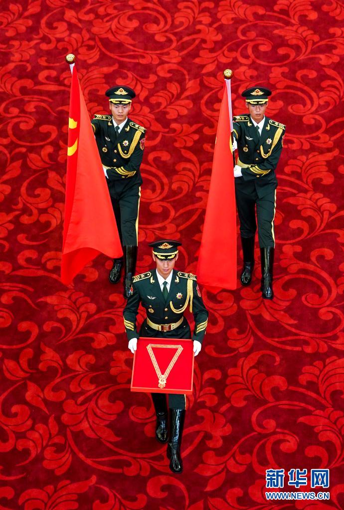 庆祝中国共产党成立100周年“七一勋章”颁授仪式在北京隆重举行