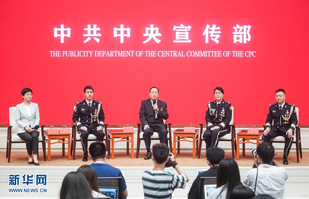 护航更高水平的平安中国——4名公安队伍优秀党员代表共话“人民公安为人民”
