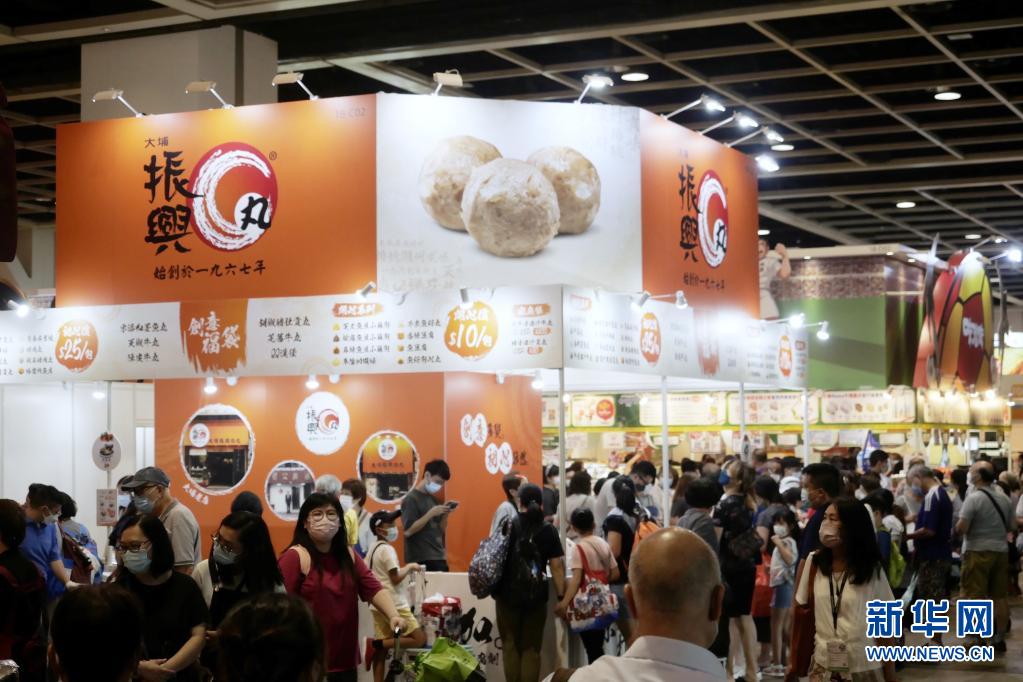 香港举行第三十一届美食博览 市民踊跃采购各地美食