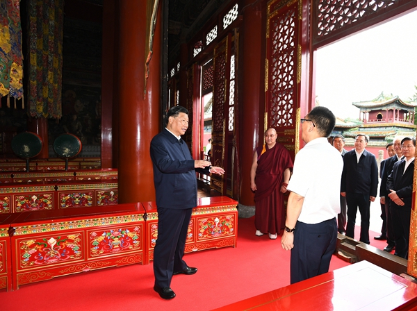 习近平在河北承德考察时强调 贯彻新发展理念弘扬塞罕坝精神 努力完成全年经济社会发展主要目标任务