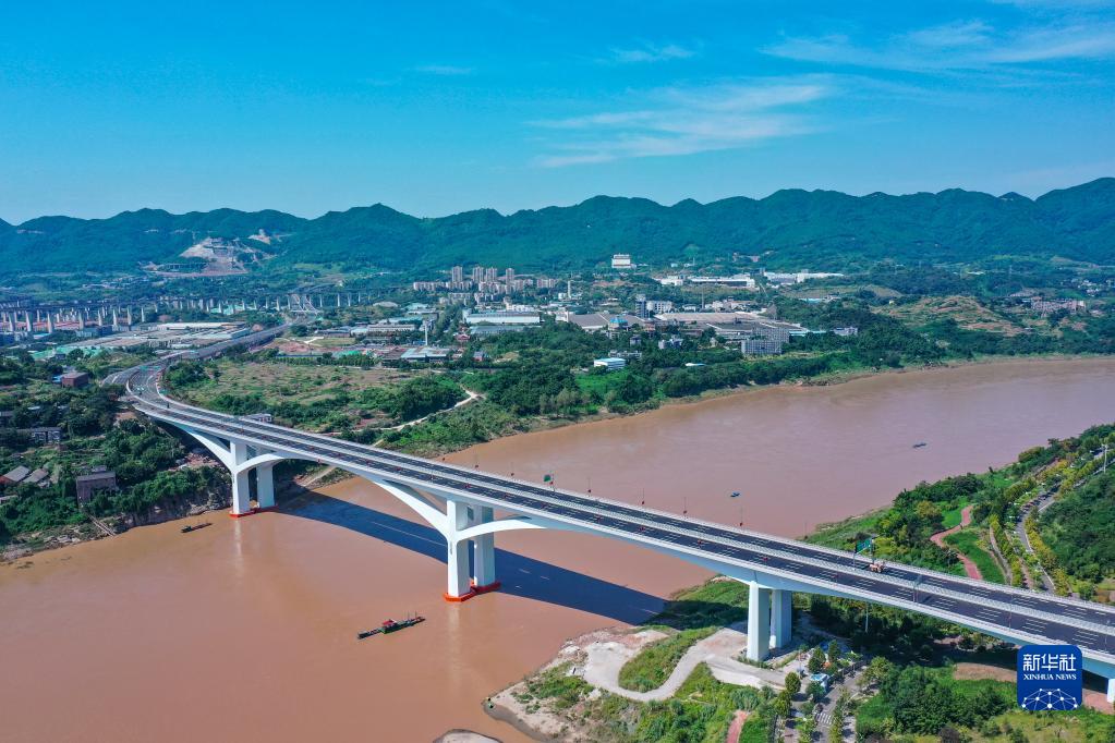 国内首座上承式大跨径梁拱组合预应力体系刚构桥建成投用