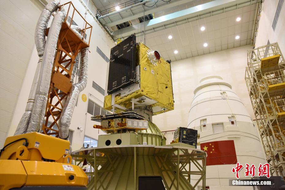 中国发射首颗太阳探测科学技术试验卫星“羲和号”