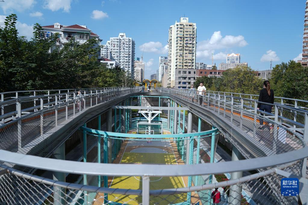 退役铁路线的美丽变身——探访上海百禧公园
