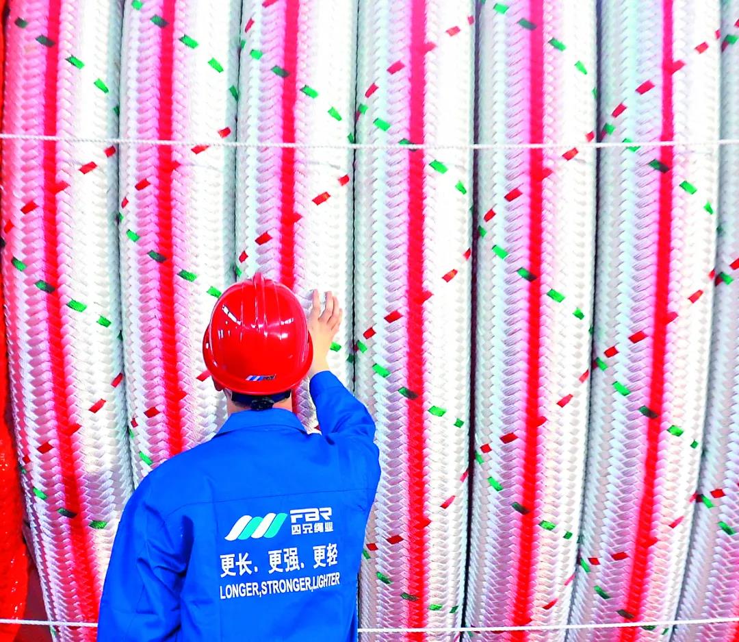“深海一号”能源站投产消息多次入选“十大新闻” 大国重器创多项纪录