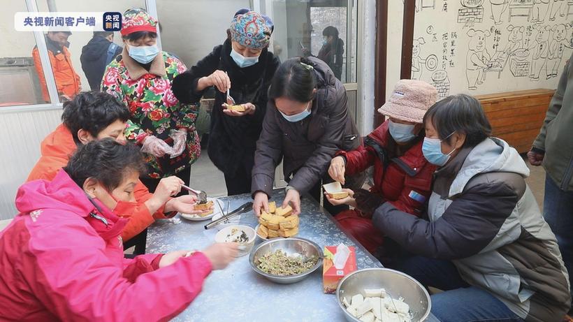 新春走基层丨慢火车穿行大山四十余年 奔赴幸福团圆