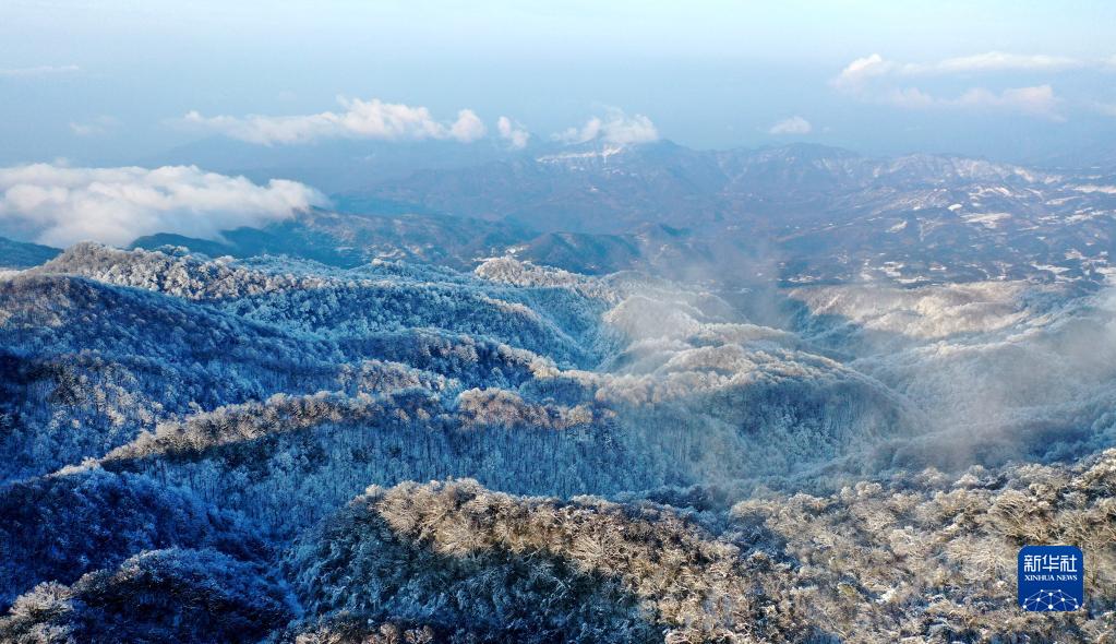 陕西汉中：龙头山雪中仙境