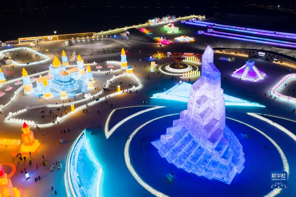 哈尔滨冰雪大世界闭园