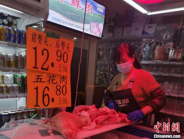 养猪企业动辄亏损上百亿，在等下一个“猪周期”