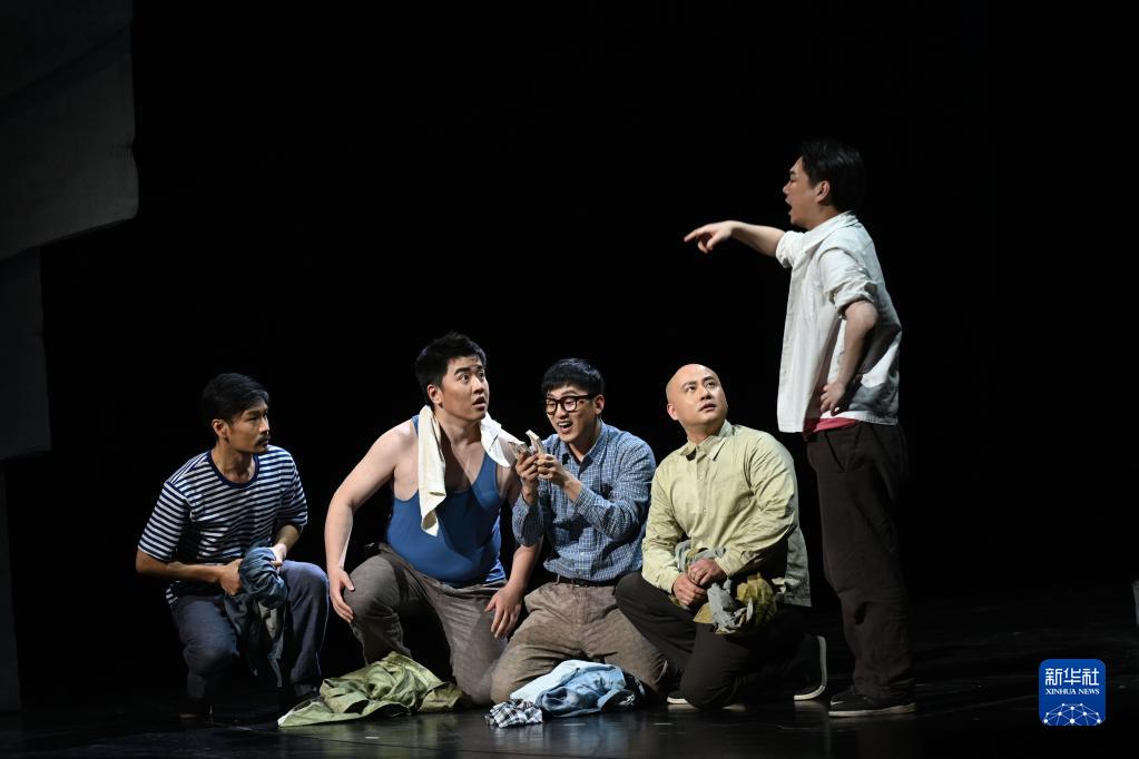 话剧《春潮》在京上演