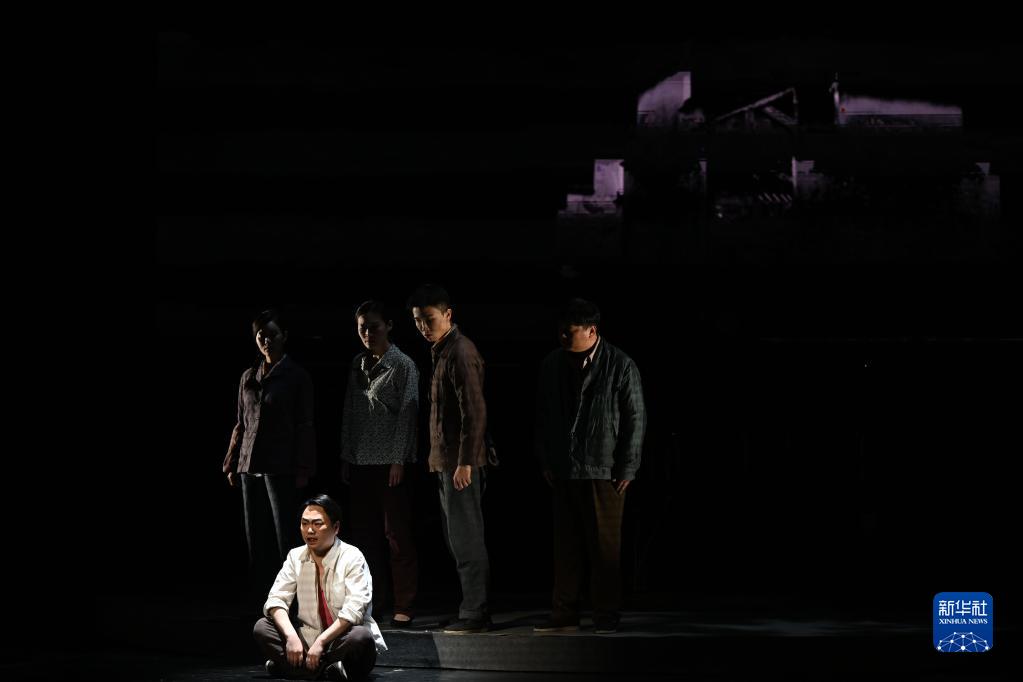 话剧《春潮》在京上演