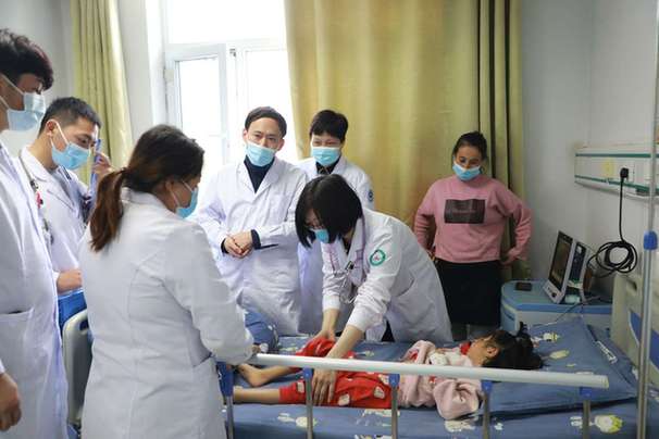 浙阿联动攻克罕见病例 6岁维族姑娘小古丽重获新生