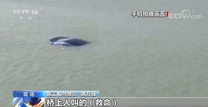 【凡人微光】不是每个英雄都身披斗篷，也可能开着挖掘机