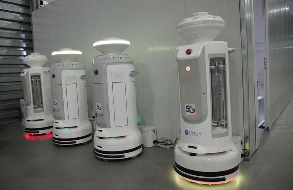 智能消毒、自主送餐……看上海方舱医院里的科技力量