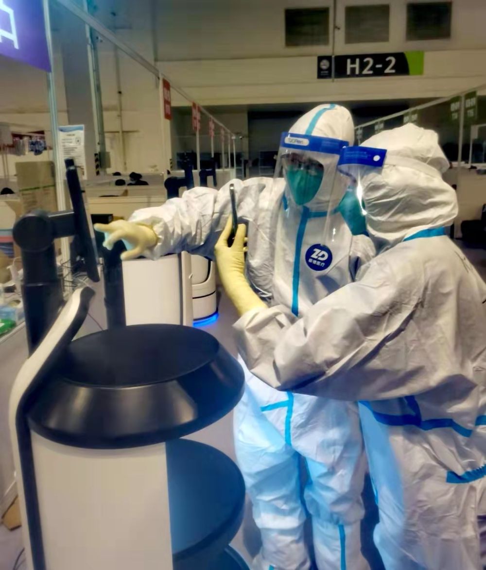 智能消毒、自主送餐……看上海方舱医院里的科技力量
