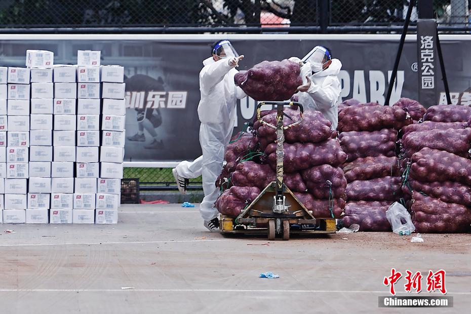 上海已建10个应急保供大仓 生活物资供应充足