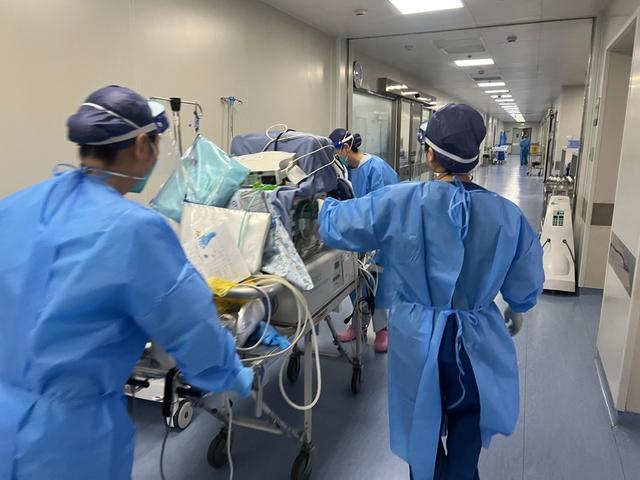疫情下，一场挽救先心病胎儿的“生命接力赛”