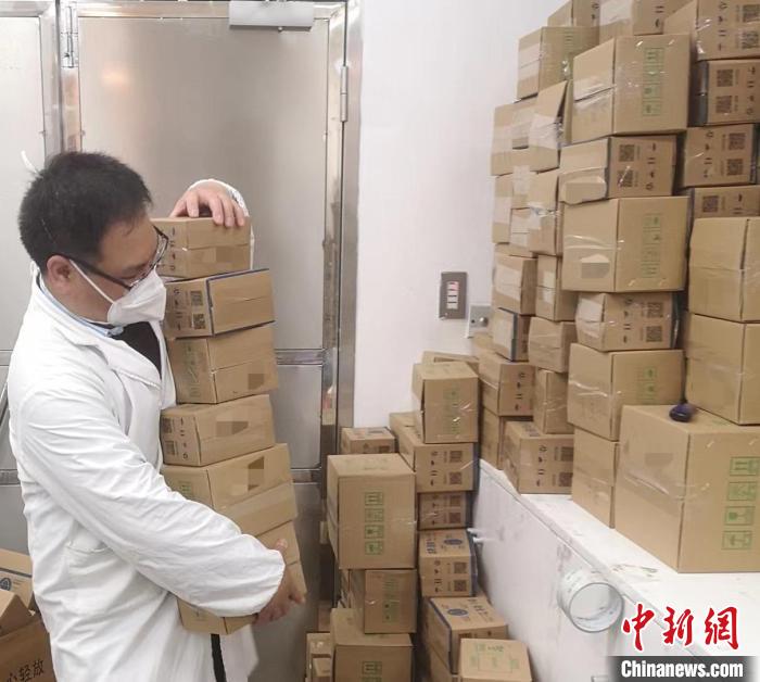 上海：互联网医院努力破解社区封控下民众看病难、配药难