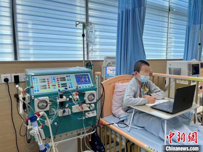 （上海战疫录）“驻院模式”+“全时化管理” 上海医疗机构护航尿毒症患儿血透“生命线”