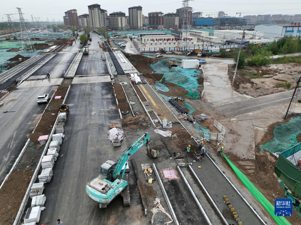 雄安新区容西片区奥威路工程接近尾声