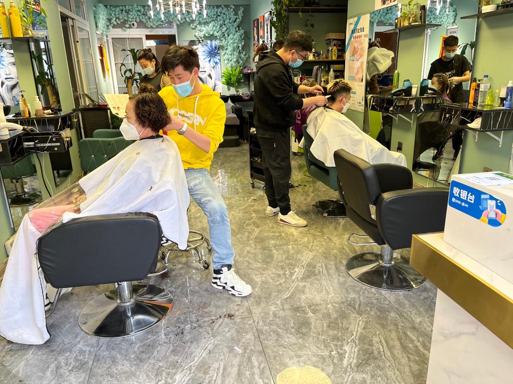 理发、“对火”、外卖……快来看，“动”起来的长春人在忙啥