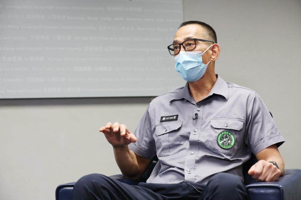 香港故事丨“疫”境中逆行的“护民使者”