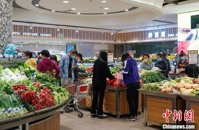 西宁生活必需品供应充足稳定 封控区实行“点对点”配送