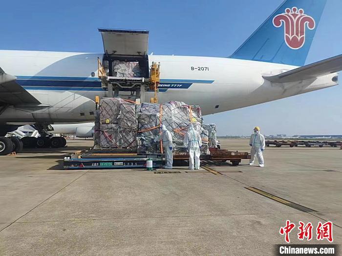 （上海战疫录）“沪”动进行时：航空物流稳中向好 力保产业链供应链稳定