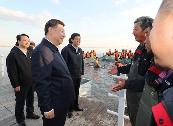 还给老百姓清水绿岸、鱼翔浅底的景象