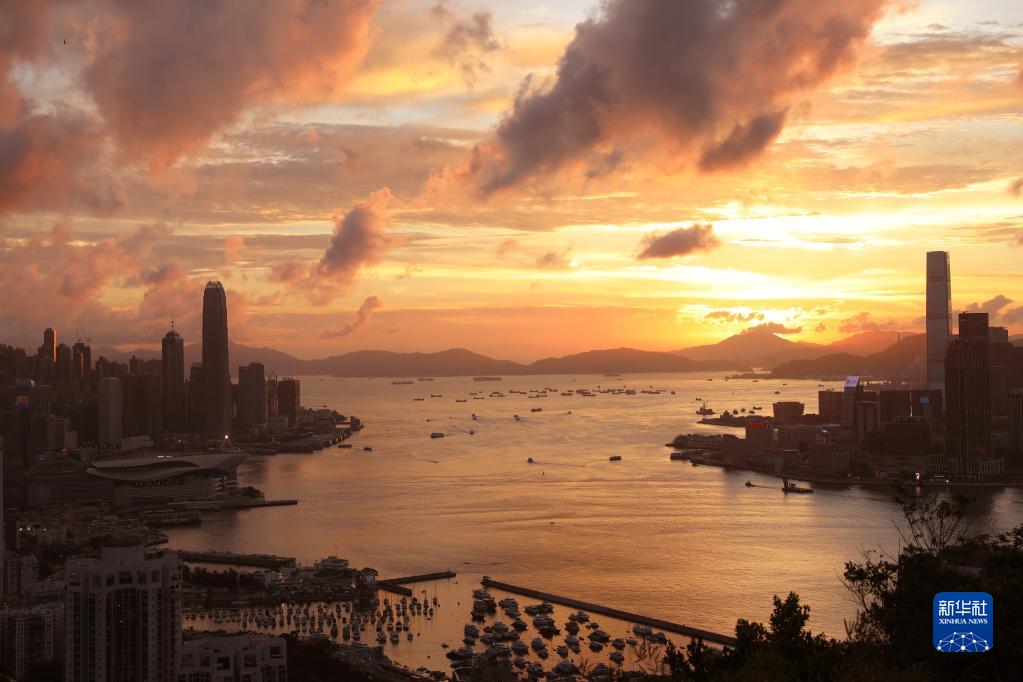 香港回归祖国25周年|维港的日与夜