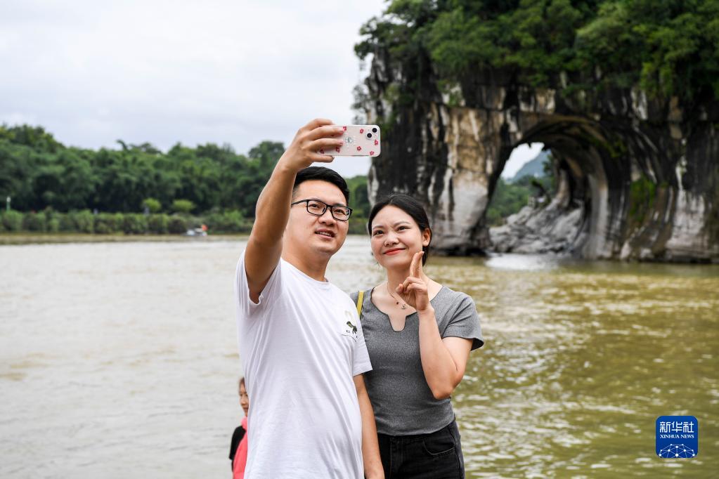 文旅融合扮靓桂林山水