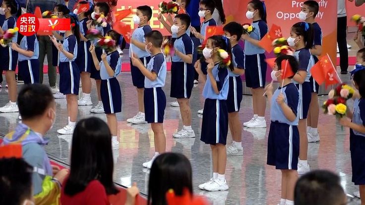 时政现场说丨背靠祖国面向世界 香港再启新征程