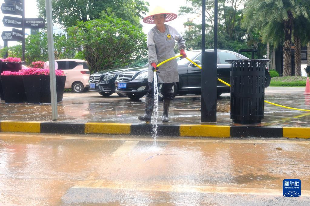 暴雨袭南宁