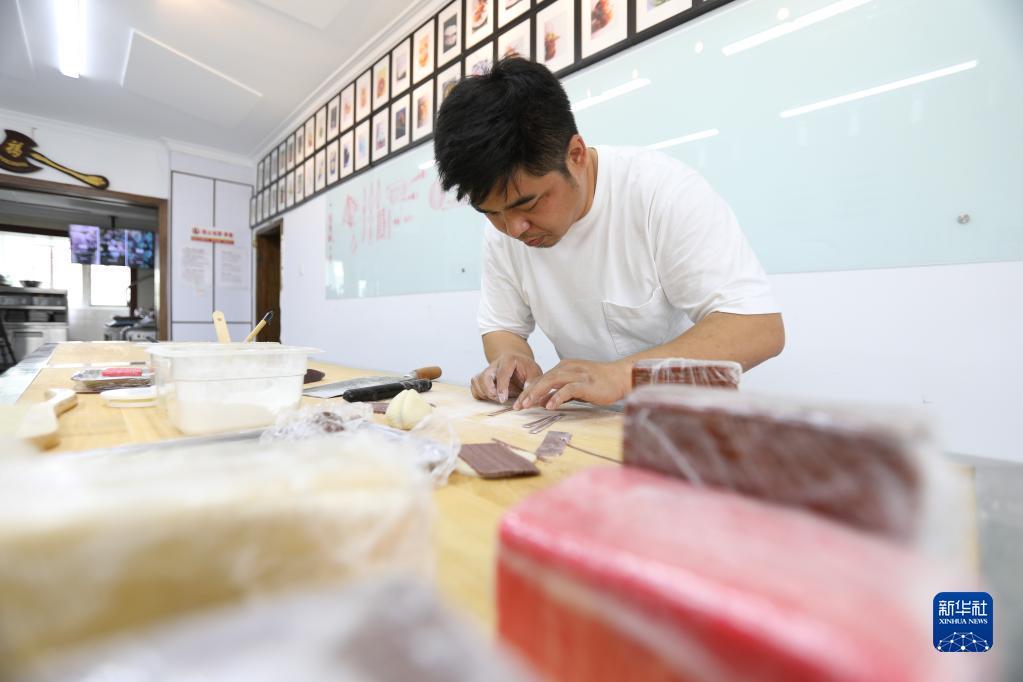 中式酥点里的文化匠心