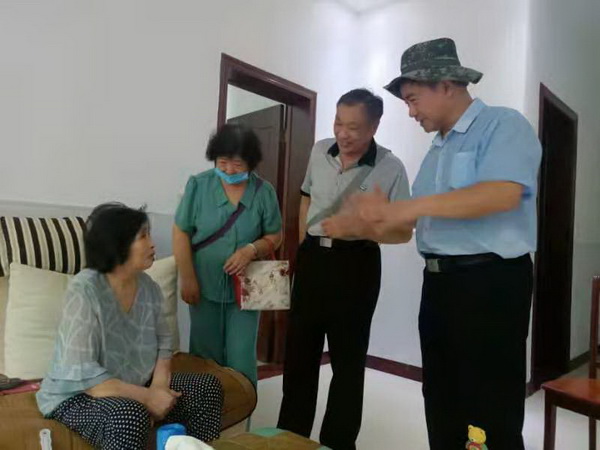 诚实守信 | 李发安：36年坚持祭拜战友并为其尽孝的守诺老兵